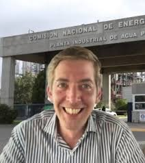 Renata350698471's tweet photo. La casta nuclear libertaria. CNEA:Felipe Randle tiene un título secundario de bachiller y le otorgaron una categoría salarial superior a la de un profesional universitario de la Comisión Nacional de Energía Atómica. También le otorgaron  crédito  del BCo Nacion de 200mill de $ https://t.co/qtaoZNB90x