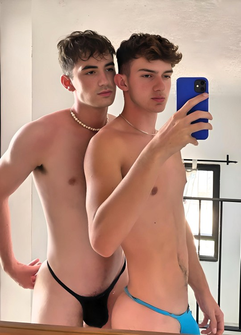 spacecoastguys's tweet photo. @AndreDedelegay3 @brutulus11 @contatto19 @tohmahimback @tjskyloft7953 @TheRealSebii @kirkura17 @kaliforniajumpy @Billy75844243 @Back2Daniel @coastalwilde2 @tommy111972 @FrenzWes @Jolicoeur221 @latinomex26 @AlexanderZackll #TwoForTuesday https://t.co/DzWtcV4nra