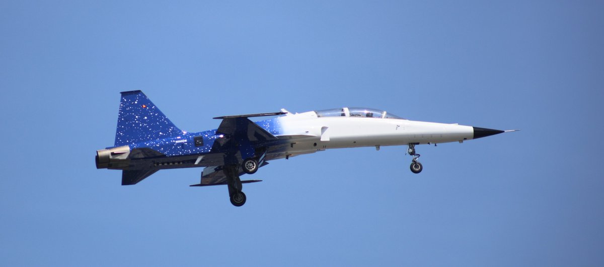 TomAce736's tweet photo. 1x Jared Isaacman Ghost Squadron F-5E/F Tiger II's (Ghost 4) landing at Joint Base Andrews in preparation for the July 4th flyover.
h/t @N214WN https://t.co/60H62Hm16l