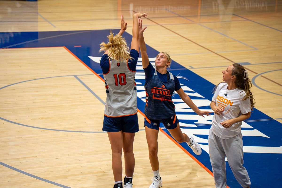 Bucknell_WBB's tweet photo. Summer in Davis Gym hits different. 

#TST https://t.co/mrY332K3NY