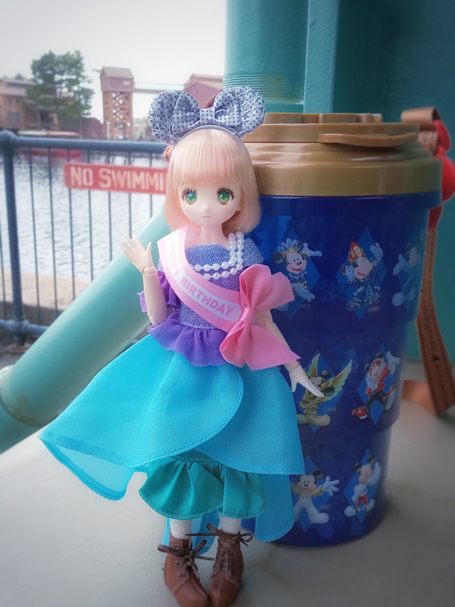 264a2e's tweet photo. #6月を写真4枚で振り返る
#尾櫃制服計画
舞浜行ってきました。 https://t.co/IJJ6Eq4Gc1