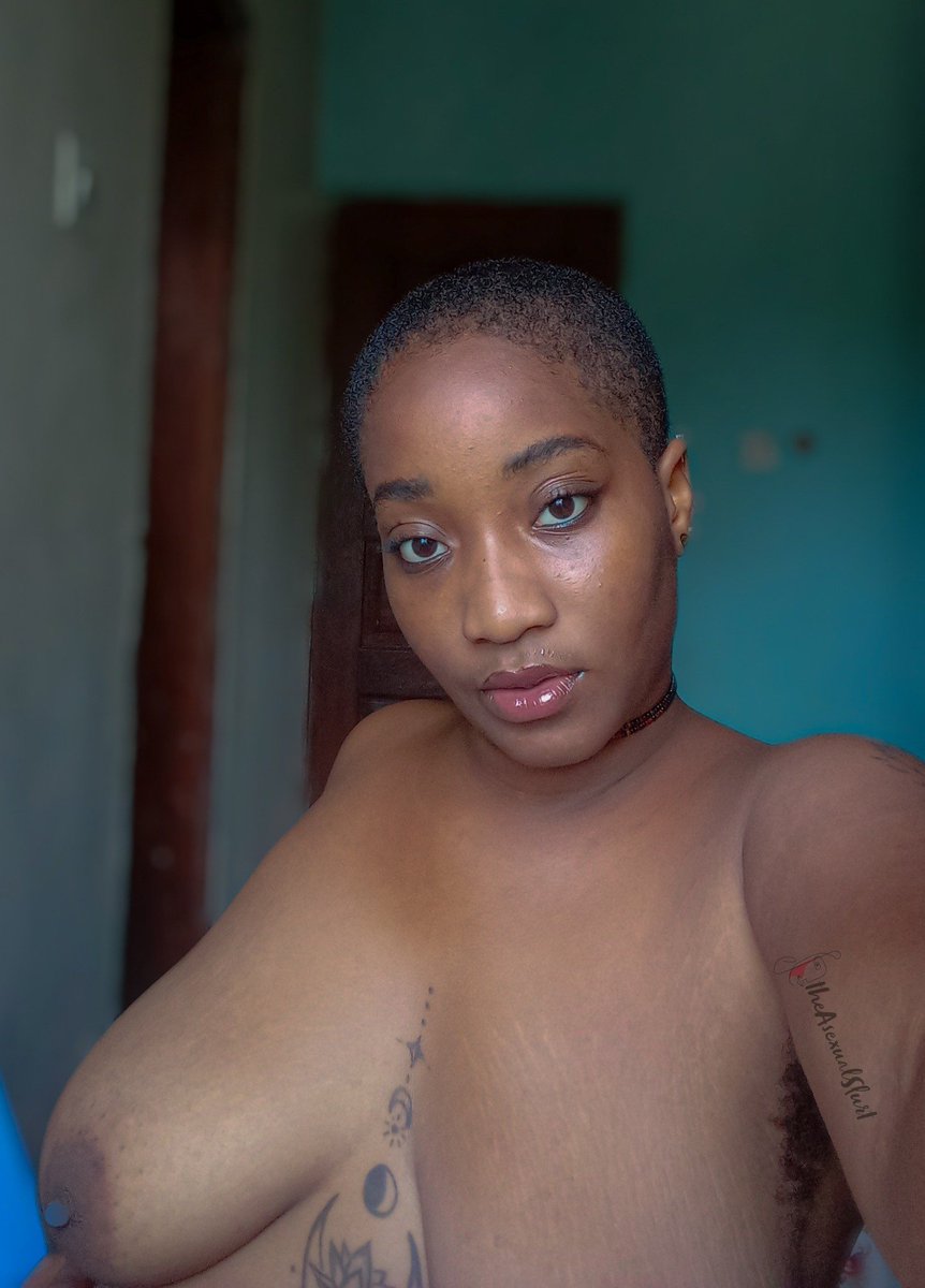 purple_ogbanje's tweet photo. Titty Tuesday throwback ❣️

More uncensored pics &amp; clips on allurie >> https://t.co/x2HvDQc4Da https://t.co/vFg4SLxMMy