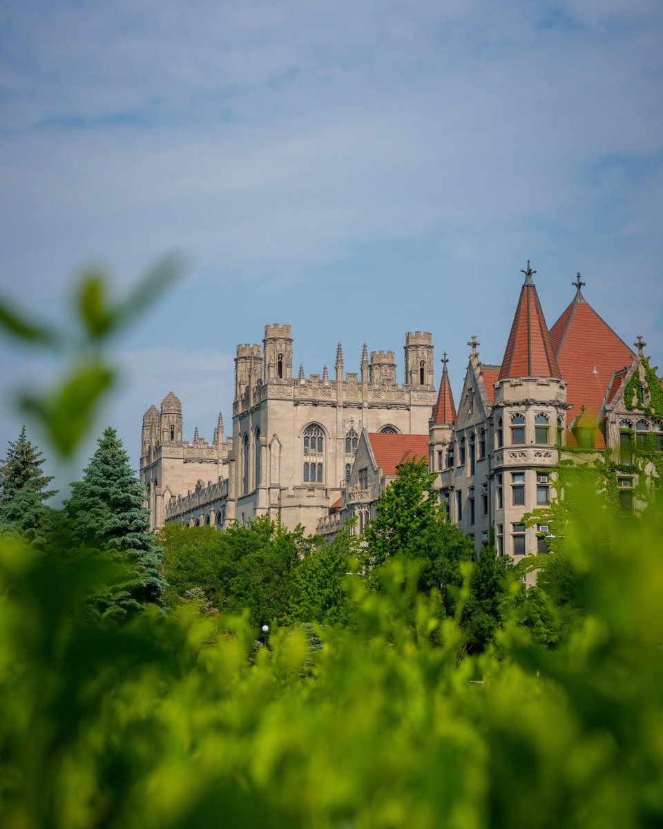 UChicago's tweet photo. Looking back at June, through our lens. ☀️ https://t.co/awinhVRhjv