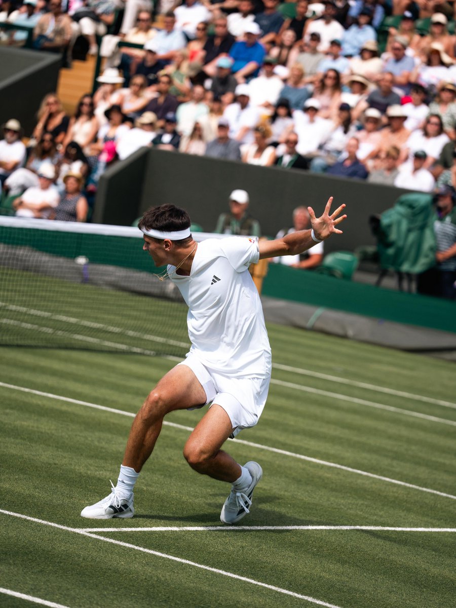 mensik_jakub_'s tweet photo. Found a way. Fought with everything. 
Through to the 2nd round @Wimbledon  💚 https://t.co/6w7wPmJRdP