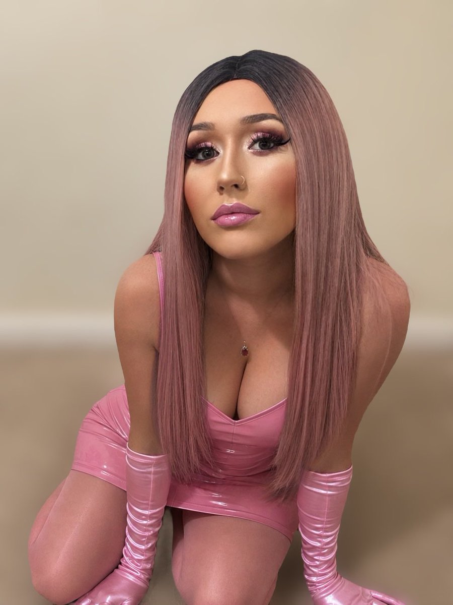 GoddessK1tty's tweet photo. Get down on your knees and tell Me you love Me https://t.co/JXzwr3uOVL