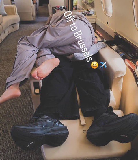 5duelle's tweet photo. 😋 https://t.co/DNQF8Ql6Mj