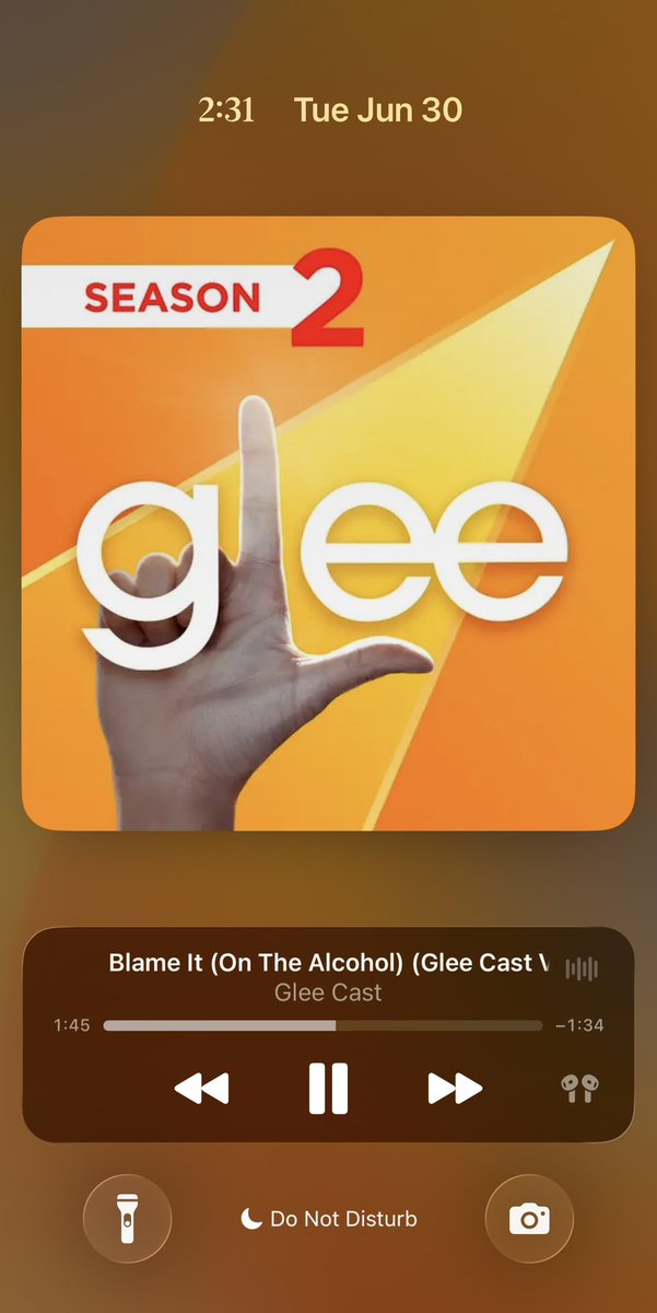 feminseaxc's tweet photo. #gleekforever https://t.co/aoh5HVTBA9