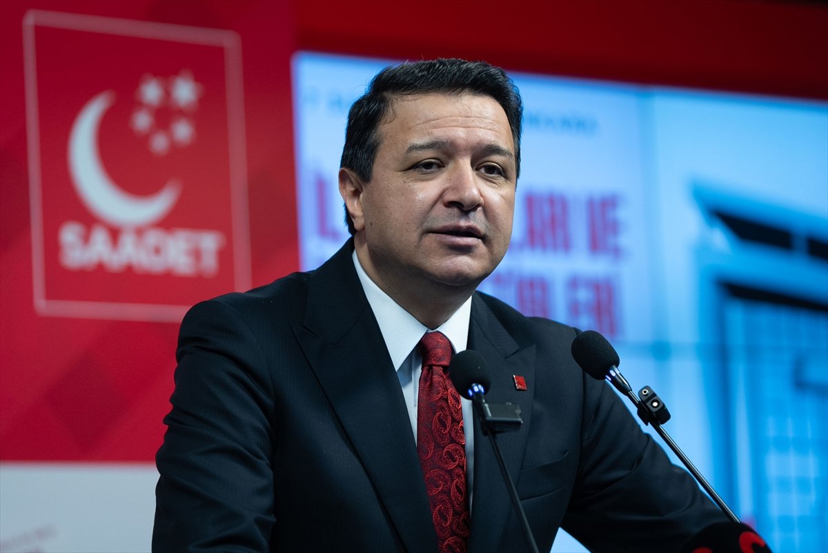 EnesTurbil's tweet photo. Saadet Partisi sessiz ama etkili ilerliyor. 

2025'te son 6 ayda muhalefette en fazla yeni üye kazanan parti olmuştu. Geçen 6 ayda da benzer tablo şaşırtmayabilir. 

AK Parti'ye kırgın seçmenin yeni adres arayışı sürerken, Mahmut Arıkan'ın yeni nesil siyaseti dikkat çekiyor. https://t.co/oSBw6T1kyo