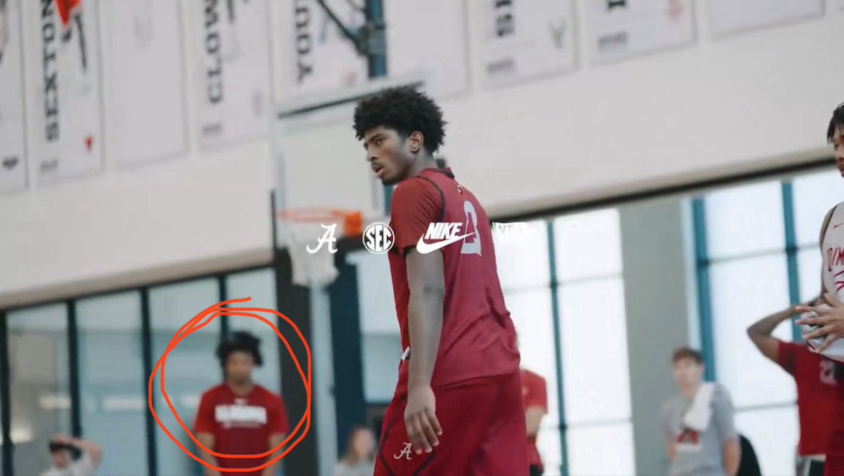 ColemanBurner's tweet photo. @rolltideburner Thats him right there https://t.co/OgZWGxbNqq