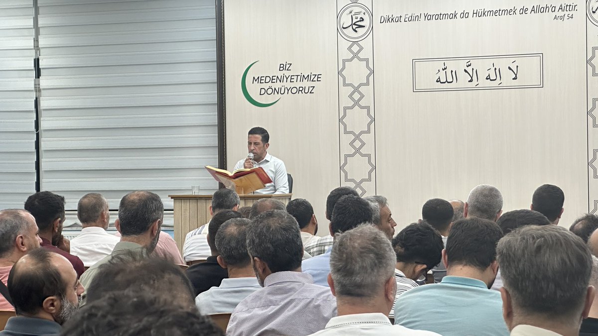 FurkanDerGAntep's tweet photo. Gaziantepli Furkan Hareketi mensupları olarak her hafta düzenlediğimiz #TefsirDersi programımız bu hafta; "İnsanlığın Kurtuluşu ve İslâm'a Davet Vazifemiz" konulu dersimiz ile devam ediyor. https://t.co/YFtjjxuOKF