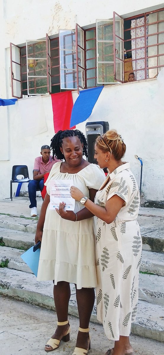 educacion1010's tweet photo. Acto del cierre del curso escolar 2025-2026 en la Secundaria Básica César Escalante.

#LaHabanaViveEnMí 
#LaHabanaDeTodos 
#CubaEduca #CubaMined
#EducaLaHabana https://t.co/GZRUNpsP7r
