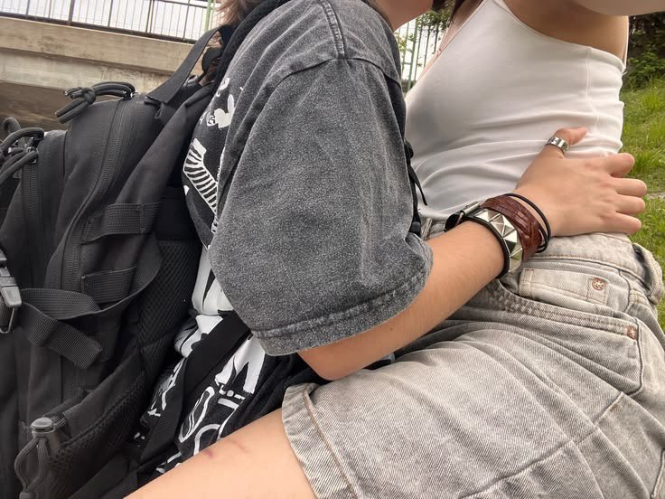 skizyuri's tweet photo. fem 🐰🐷🐿️ where binie loves teasing her gf saying she’s too weak to handle her, and jisu who takes it as a challenge to prove her wrong, manhandling binie in public and kissing her silly. maybe smirking a little when she sees the dumbfounded expression on binie’s face :) https://t.co/RlaWzvFfs7
