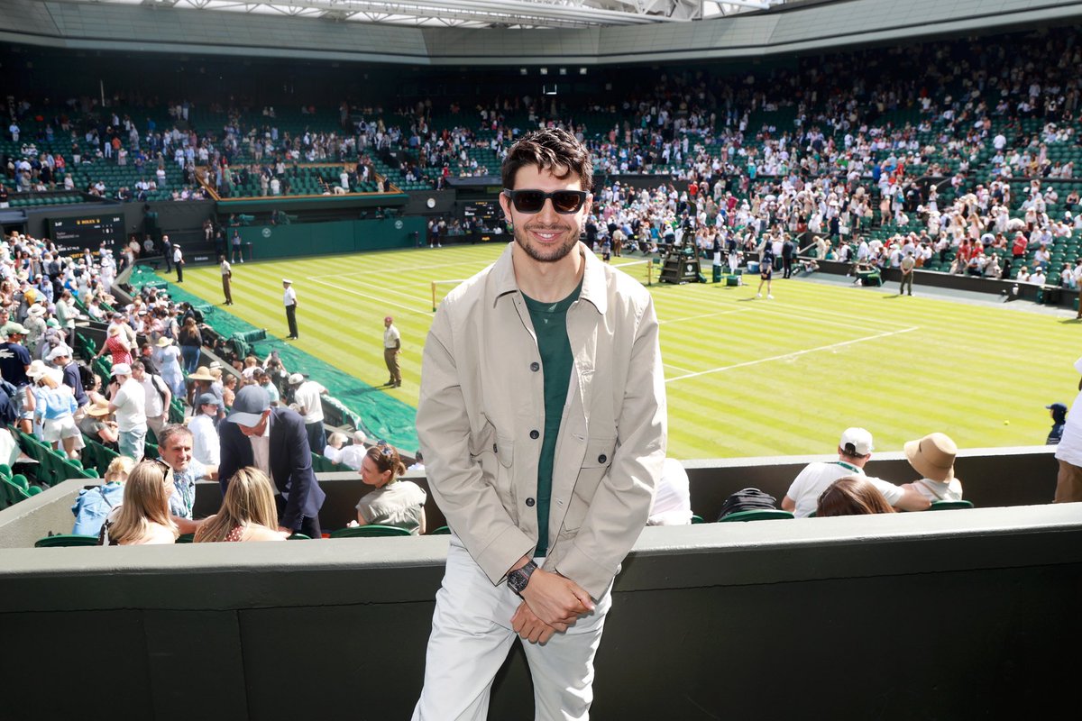 OconEsteban's tweet photo. 🌱 🍓 @Wimbledon https://t.co/8o4tKbSiTM