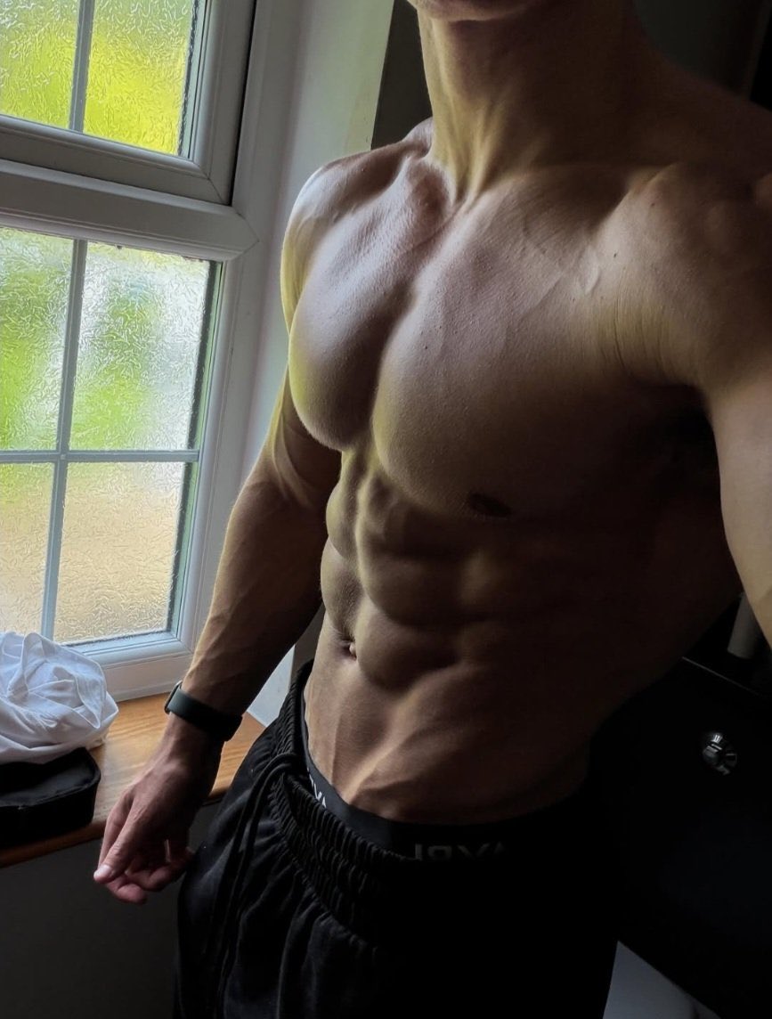 Cashmaster_Eric's tweet photo. Ready for today's task 😈💰
#findom #cashmaster #alpha https://t.co/7Zk3bZLvMM