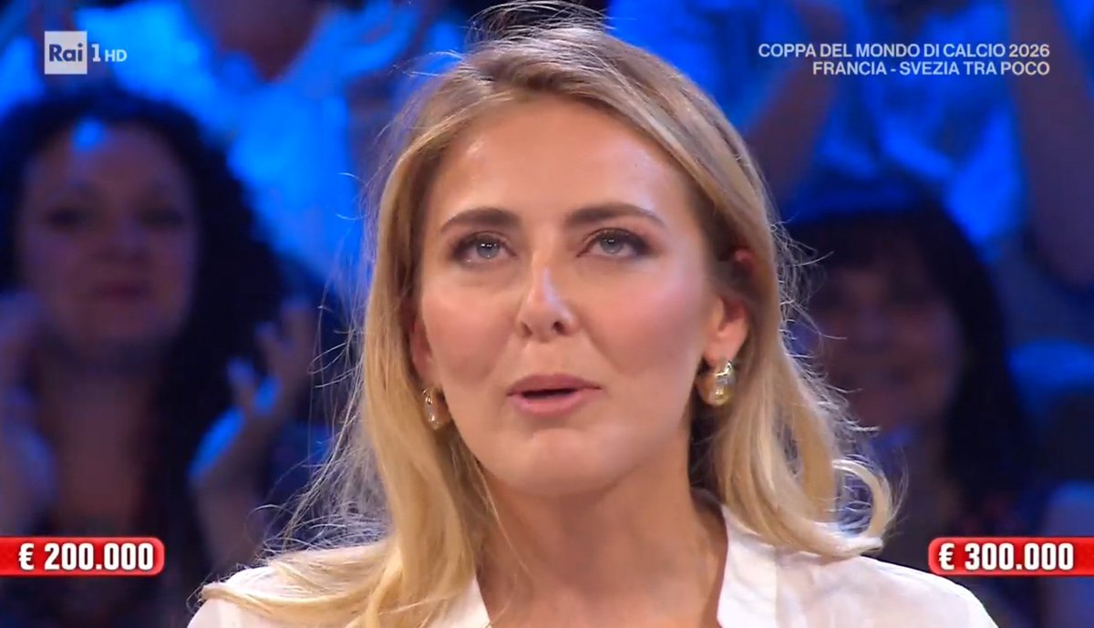 SonoSoter's tweet photo. La fortuna e il coraggio che non avró mai 🤣
#affarituoi https://t.co/q9eNEiUvqN