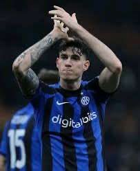DiscussingFT's tweet photo. Alessandro Bastoni is being investigated for sex trafficking involving a minor who is 17 years old.

[via @Gazzetta_it] https://t.co/IJdKoBysdQ