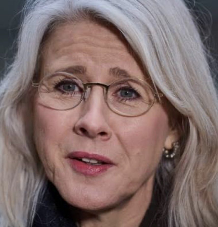 BillyBloot's tweet photo. @MonaKeijzer Mona-schorsing?

Iedereen is vrij zijn gif en haat te verspreiden, maar als politicus zou je je met enige fatsoensnorm en moreel besef moeten realiseren wat een schade je daarmee aanricht in de maatschappij en hoe je het politieke landschap vervreemd van de burgers. https://t.co/9VARGOzx1O