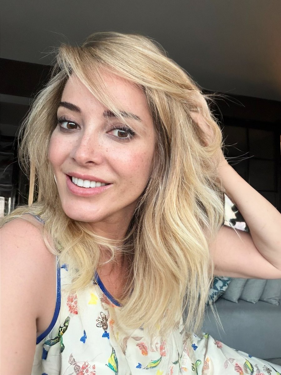 Shdolibomlove's tweet photo. Every new photo is another reminder of how effortlessly gorgeous you are 🥹🤍
#DolunaySoysert https://t.co/SFiHIWdUD2