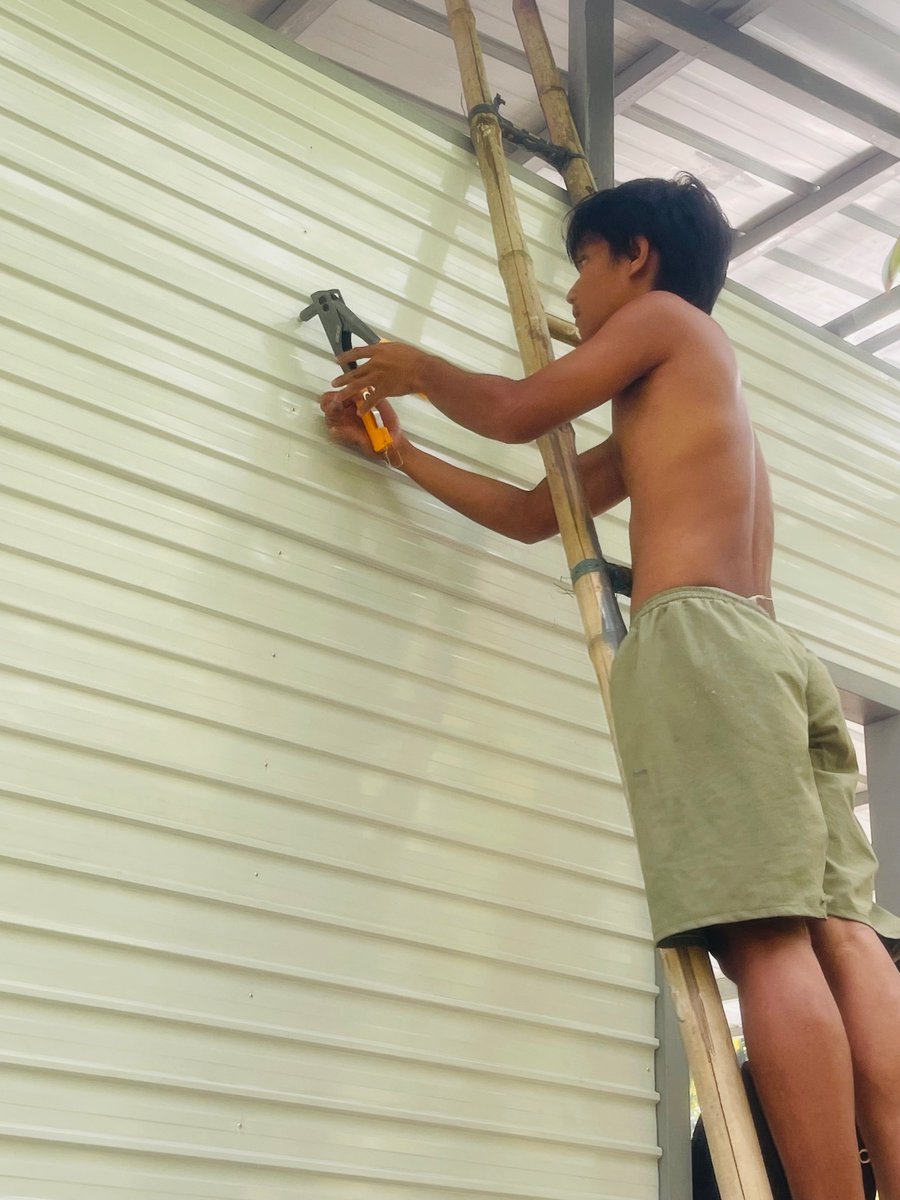 itsdeelite's tweet photo. @ThatsProfitCole @Stake I want that money to pay off my tuition fee this 1st semester of school year 2026 🥹 i'm a working student working as a laborer helper in building a house. you don't know how this mean to me Papa @ThatsProfitCole

i tag @Gabskie_15 

bc1q2axgkxt762czcla0penywamau4hlrgpzr7x8lw https://t.co/K8KsXVGH7R