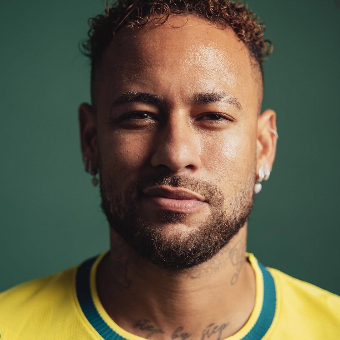 choquei's tweet photo. 🚨VEJA: Em entrevista, Haaland disse que a Noruega tem pequenas possibilidades de eliminar o Brasil nas Oitavas:

“Pequenas possibilidades. Jogar contra o Brasil nas oitavas de final é algo que a gente vai precisar enfrentar.” https://t.co/bdwoN8UrxQ