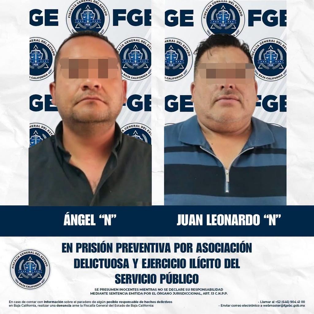 NoticiaRosarito's tweet photo. #Tijuana 🚨| OBTIENE FGE VINCULACIÓN A PROCESO CONTRA DOS POLICÍAS MUNICIPALES DE TECATE POR ASOCIACIÓN DELICTUOSA Y EJERCICIO ILÍCITO DEL SERVICIO PÚBLICO 

Leer más: https://t.co/Z7cV8ff4rz https://t.co/DXsVD9g3Jv