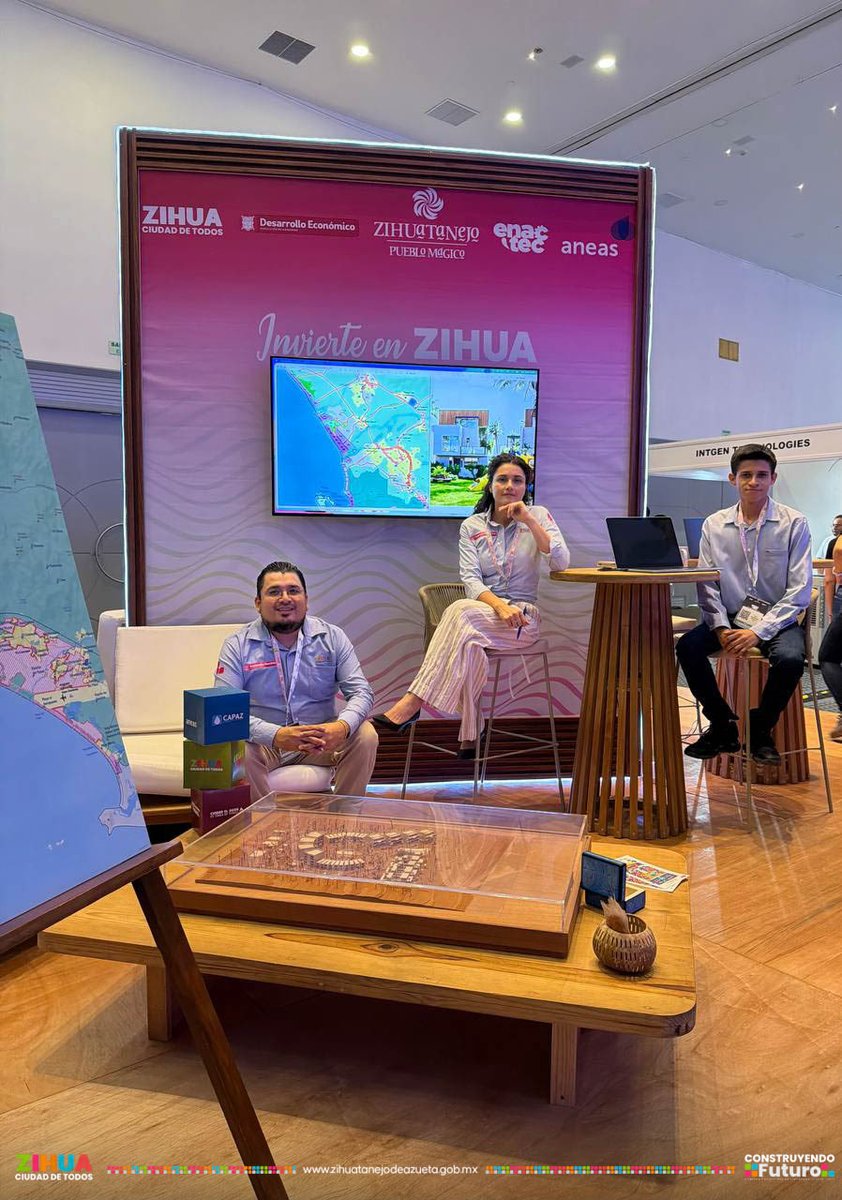 Gob_Zihuatanejo's tweet photo. En la Convención #ANEAS, presentamos proyectos de desarrollo habitacional, comercial y productivo, además de iniciativas con enfoque ambiental para Playa Linda y Playa Larga. Agradecemos a #CAPAZ la invitación para compartir el crecimiento y las oportunidades de inversión.🌴 https://t.co/OkfU8JL6p9
