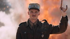 CoustinDe's tweet photo. Je sors de la deuxième partie de La Bataille de Gaulle. C’est un grand film, ce sont de grands acteurs, ce sont presque trois heures qui passent trop vite car on en demanderait plus. C’est de l’Histoire, quels que soient les raccourcis. C’est tout simplement du grand cinéma ! https://t.co/EglTOUAreF