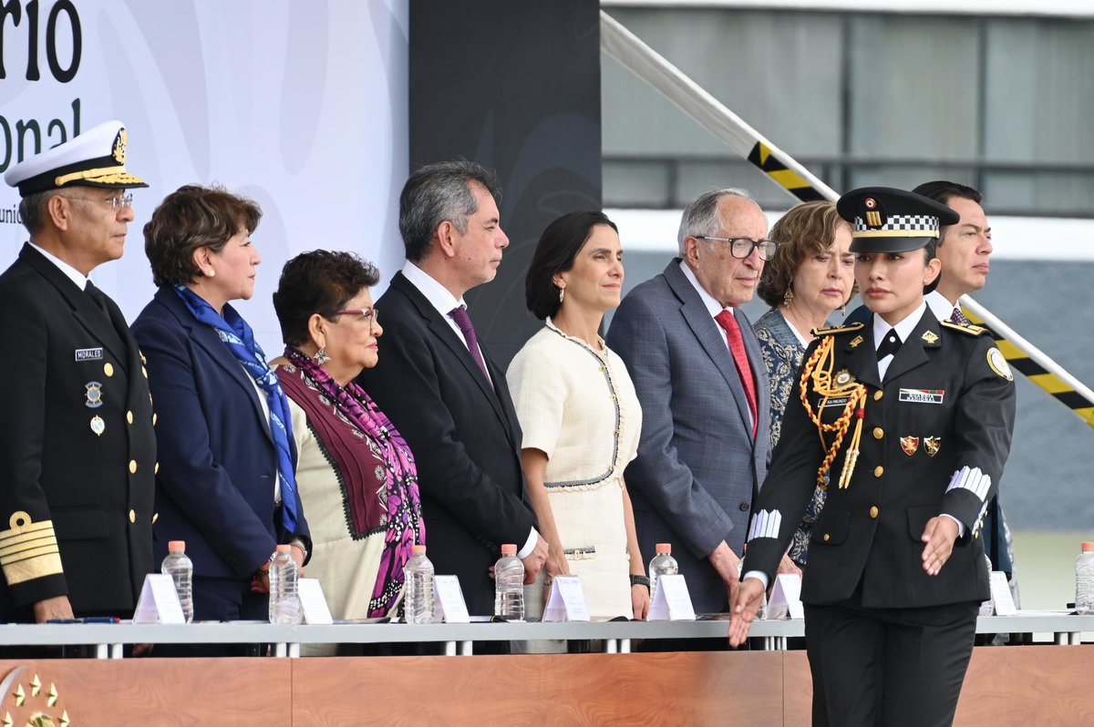 SENER_mx's tweet photo. En el 7º aniversario de la @GN_MEXICO_ 🪖, rendimos homenaje a las mujeres y hombres que la integran, quienes con honor, disciplina y un profundo compromiso con México dedican su vida al servicio del pueblo y la protección de nuestra nación 🇲🇽.

Desde el 2019, la #GuardiaNacional ha fortalecido la seguridad del país con cercanía a la ciudadanía 🧑‍🧑‍🧒‍🧒, honestidad y respeto. Con más de 125 mil elementos, protege la vida, salvaguarda los derechos de las y los mexicanos, defiende nuestra soberanía y sirve con lealtad y amor a la patria.