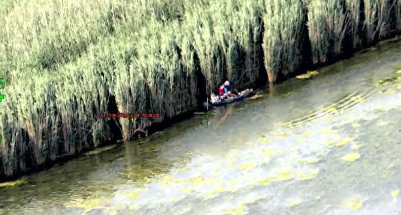 BaltCoFire's tweet photo. Congrats to #bcofd, #bcopd, and #bcvfa crews who successfully rescued a kayaker that became stuck in high grass in the Days Cove area. The kayaker was uninjured. DT1521 TF https://t.co/zt1BIgBNqn