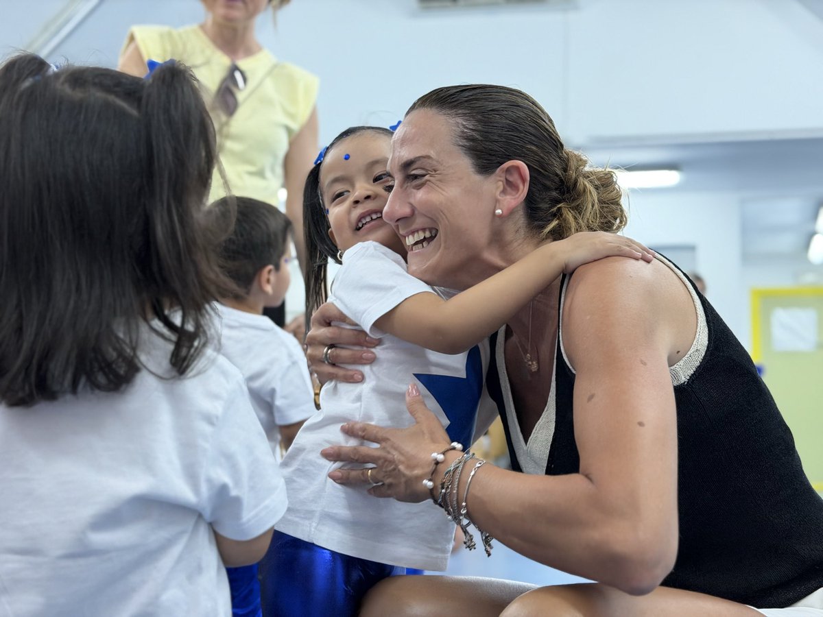 AytoArchena's tweet photo. La alcaldesa de Archena @Patriciaflopez y la   concejala @mjosealgaida han asistido a la fiesta de fin de curso de la Escuela Infantil Municipal 'Los Colorines', compartiendo con alumnos, familias y docentes este día tan especial https://t.co/GY3iMwYQ54