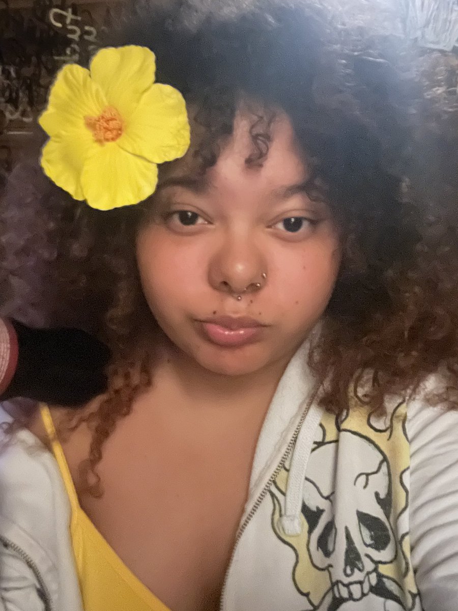 strawhatzie's tweet photo. #promotwt ─=≡Σ((( つ＞＜)つ #mootstwt 
               19 - she/her - Taurus
             Sensitive Content 18+
                  / biggest interests /
#optwt , Fnaf, art, music, cozy games, bodies of water, various shows, human rights 
            [♡/↻ are appreciated] https://t.co/UXDKOYgfTu