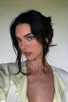 yslgirlx's tweet photo. Kendall jenner https://t.co/hnTmKGDAOl