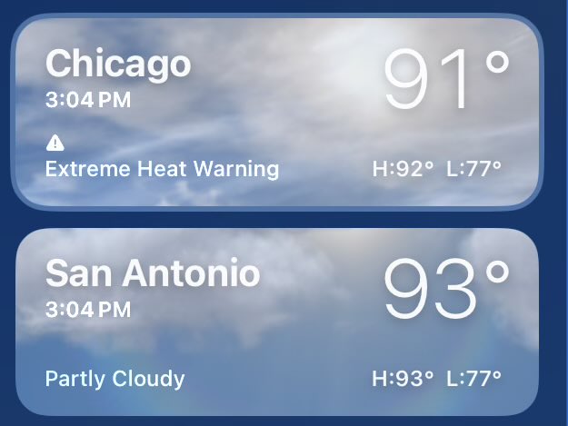 SukafuDesu's tweet photo. The difference between living in Chicago and living in Texas. https://t.co/SDlsPOYZ0M