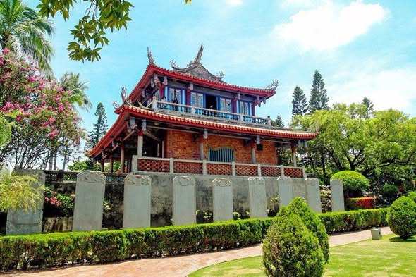 taiwan_no_br's tweet photo. A Torre Chihkan está entre as sete atrações turísticas promovidas pela Prefeitura de #Tainan 🇹🇼 para visitantes de sete cidades #japonesas 🇯🇵 que participam de um projeto de reciprocidade, o qual oferece descontos na entrada para pontos turísticos selecionados. https://t.co/xlhTyl3FHv