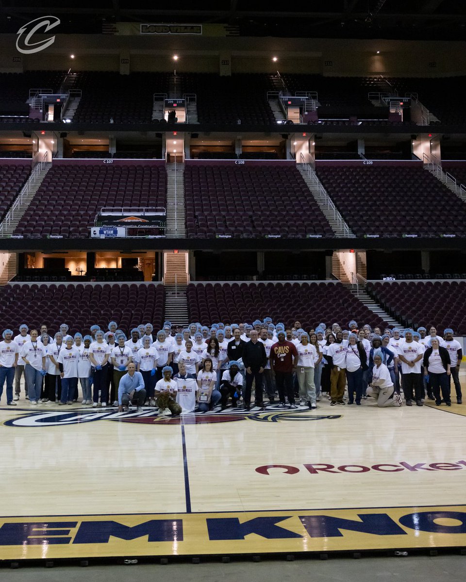 CavsCare's tweet photo. @RockEntGroup Team Members, along with volunteers from @GiantEagle, joined forces to pack over 50,000 self-stable meals purchased through Meals of Hope to be distributed across Northeast Ohio by the @CleFoodBank!