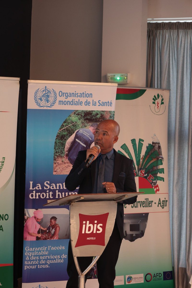 OMSMadagascar's tweet photo. 🇲🇬 clôture le projet #PPSB, financé par @Banquemondiale &amp; appuyé techniquement par @OMSMadagascar . Une étape clé qui laisse des acquis durables pour renforcer la préparation aux pandémies, l’approche Une #SeuleSanté &amp; la résilience du système de santé.👇

https://t.co/KU6XDqhEyd https://t.co/XBpdxr8MFM
