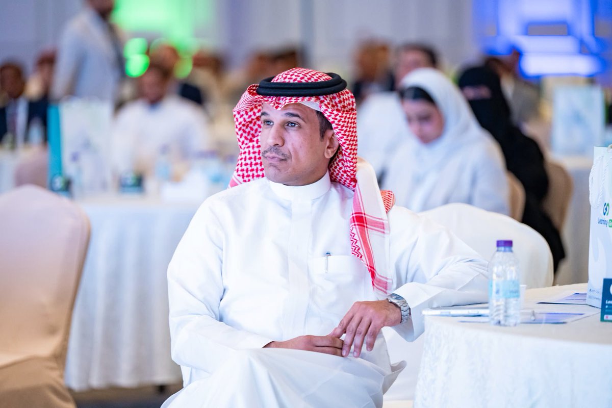 AsemEcono's tweet photo. تشرفت بحضور فعالية منصة @Learning_Go_Com في الرياض،
وكانت تجربة مثرية تؤكد أن الشهادات المهنية الاحترافية لم تعد خيارًا إضافيًا،
بل أصبحت مسارًا مهمًا لكل من يسعى لتطوير نفسه وتعزيز تنافسيته في سوق العمل.

ما يميز Learning Go أنها لا تقدم محتوى تدريبيًا فقط، بل تصنع بيئة تعليمية ومهنية تساعد الطموحين على فهم مسارات الشهادات المهنية،
والاقتراب أكثر من أهدافهم بثقة ووضوح، مثل شهادات (CMA, CIA, CPA, DipIFR) وغيرها الكثير.
.

كما كان التنظيم احترافيًا ومميزًا من فريق @miras_agency، من حيث الاستقبال، الترتيب، إدارة الحضور، التفاصيل، والمخرجات النهائية للفعالية.

شكرًا لمنصة Learning Go، وشكرًا لفريق مراس التنفيذ على هذا العمل الجميل.

#LearningGo
#ليرنينغ_غو
#الشهادات_المهنية
#التطوير_المهني
#تنظيم_الفعاليات
#الرياض