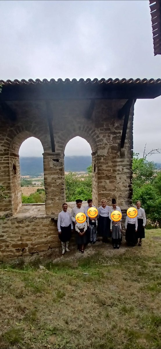 AcoaAke's tweet photo. 🌻 IV Jornada del Patrimonio de #Kuartango este año en el #concejo de Zuazo de Kuartango
🌾 Kuartangoko Ondarearen IV. Jardunaldia 📍 #Zuhatzu Kuartangoko #kontzeju|an
@Kuartango_Udala @AnanakoKuadrila #Araba #Alava https://t.co/Tr4WAgiXTr