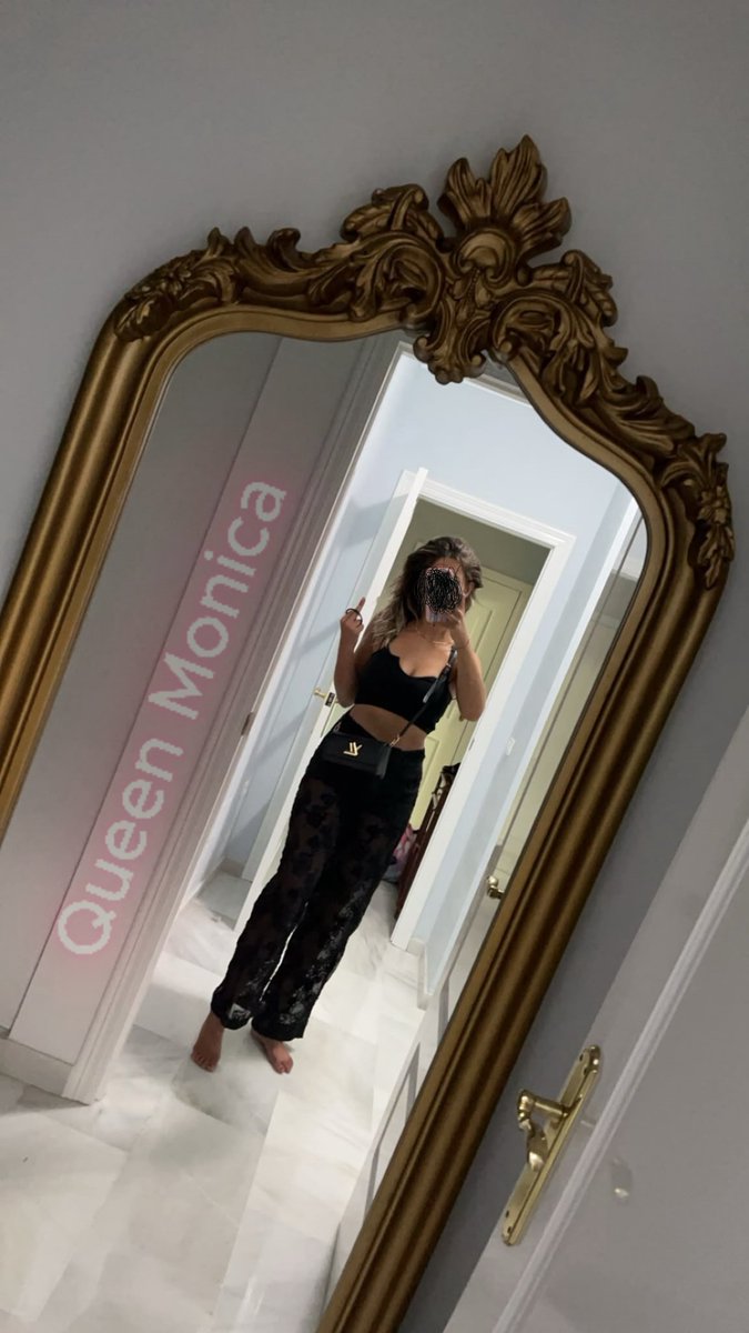 QueenMonica666's tweet photo. Look closely. This is what you go broke for🔥🔥👇👇 https://t.co/sZmyVe3Ccb