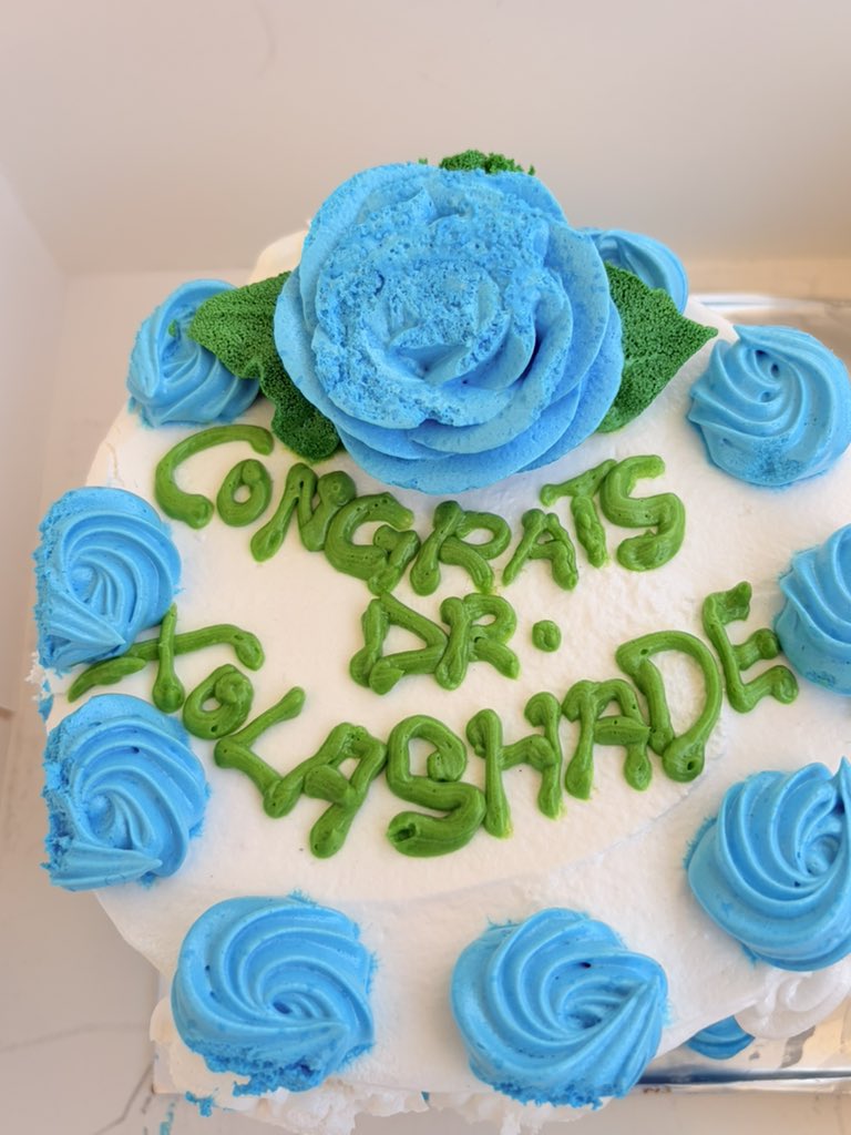 YusufKaothar's tweet photo. It’s wrap
Alhamdulilah 
Officially a Dr🥹🥹 https://t.co/GhRFX7Oef1