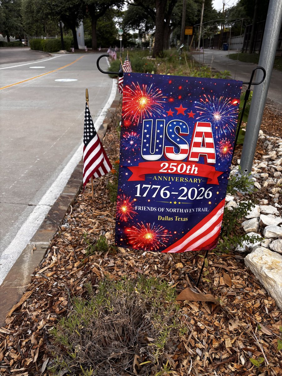 will_dawson's tweet photo. Over 3,000 American flags and banners are lining the @NorthavenTrail for our nation’s 250th anniversary and the 4th of July 

https://t.co/w5mhXS32tK https://t.co/HrOvCfNhlV