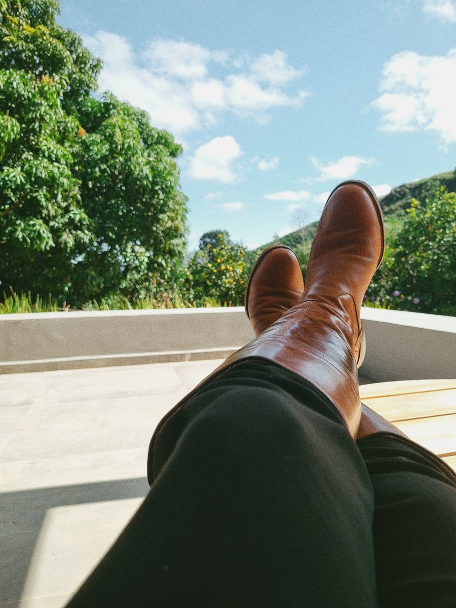 Booots101's tweet photo. Once in the countryside, only boots are allowed! Great weekend at a Coffee farm, took these brown baddies out of the closet. Only missed riding a horse, maybe next time. https://t.co/QrqnKgxl0G