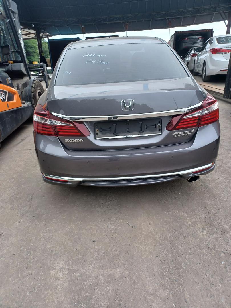 Farouk_Mokwa's tweet photo. Another container loaded and ready to be shipped.

It all started with a DM, and enquiry and payment of the commitment fee.

Now he is a car owner, one thing I'd always tell potential clients is that, all it takes is that trust, once it's not there, don't bother coming to my DM.

A hill I will die on is that I will rather starve than eat another person's money or what doesn't belong to me.

It is not about you, it is about me and my lord, what will I tell Him on that day of accountability.

Give us that trust today and enjoy the cleanest and best Belgian Used car that will save you from Mechanic stress.

I am just a DM away, my contact is on my bio.