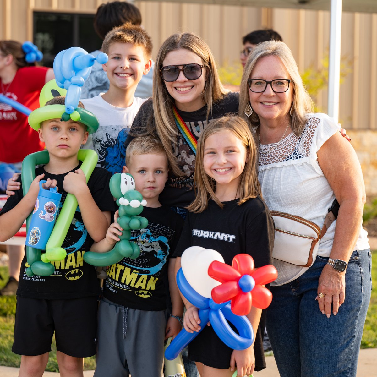 SamHoustonState's tweet photo. Stars, stripes and Bearkats 🇺🇸 

#SHSU faculty and staff recently came together to celebrate the upcoming 250th anniversary of the United States, honoring our nation's history with an evening of community, camaraderie and Bearkat spirit.

📸 https://t.co/tTC2Vc481s

#America250 https://t.co/jK3LhgfC4c