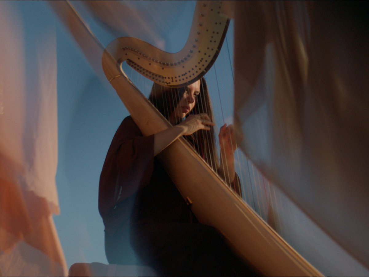 LaraHarp's tweet photo. textures of what’s to come on TOMORROW in a world of ‘open fields’ 〰️〰️〰️〰️〰️🌬️🌬️🌬️🌬️ @mercurykx
🎞️Alex Cook https://t.co/264kShSydQ