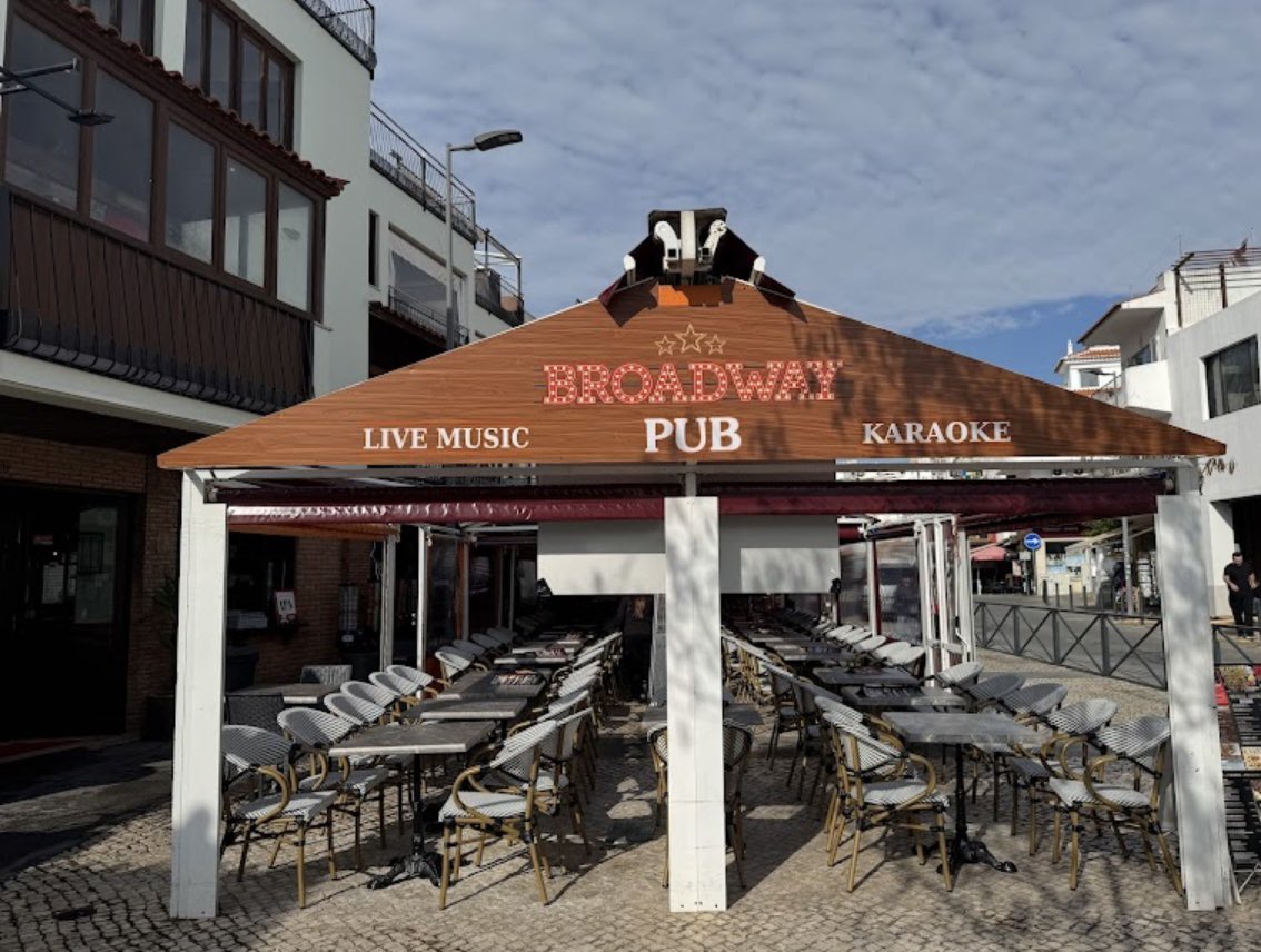 BaggiesAbroad's tweet photo. To all #WBA fans travelling to Portugal: The good people at The Broadway pub in Albufeira old town have invited us to use the bar as our ‘base camp’ See you all there on the Thursday &amp; Friday. Open until 4am! https://t.co/cG4zJ8njUQ