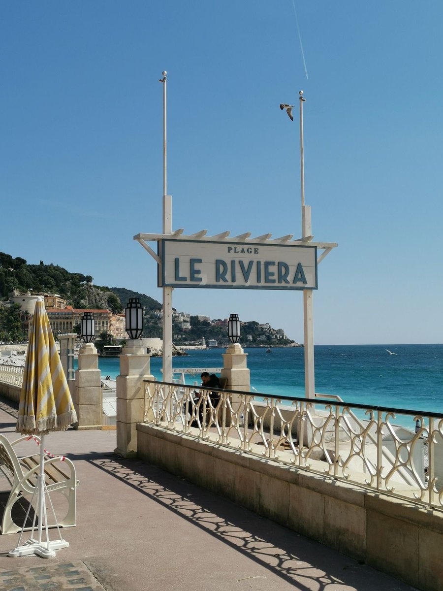classyladylife's tweet photo. Summer in the French Riviera. https://t.co/GxMrbEZ4eg