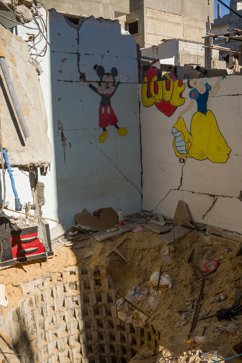 CrazyVideosOnly's tweet photo. A kindergarten.

That's where they hid six hostages.

That's where they murdered them.

Hersh Goldberg-Polin was one of them.

Hamas turned a children's classroom into an execution site.

Even Nazi comparisons fall short here.

The Nazis didn't use kindergartens as weapons depots and kill rooms.

Gaza did.

We don't forget. 🇮🇱