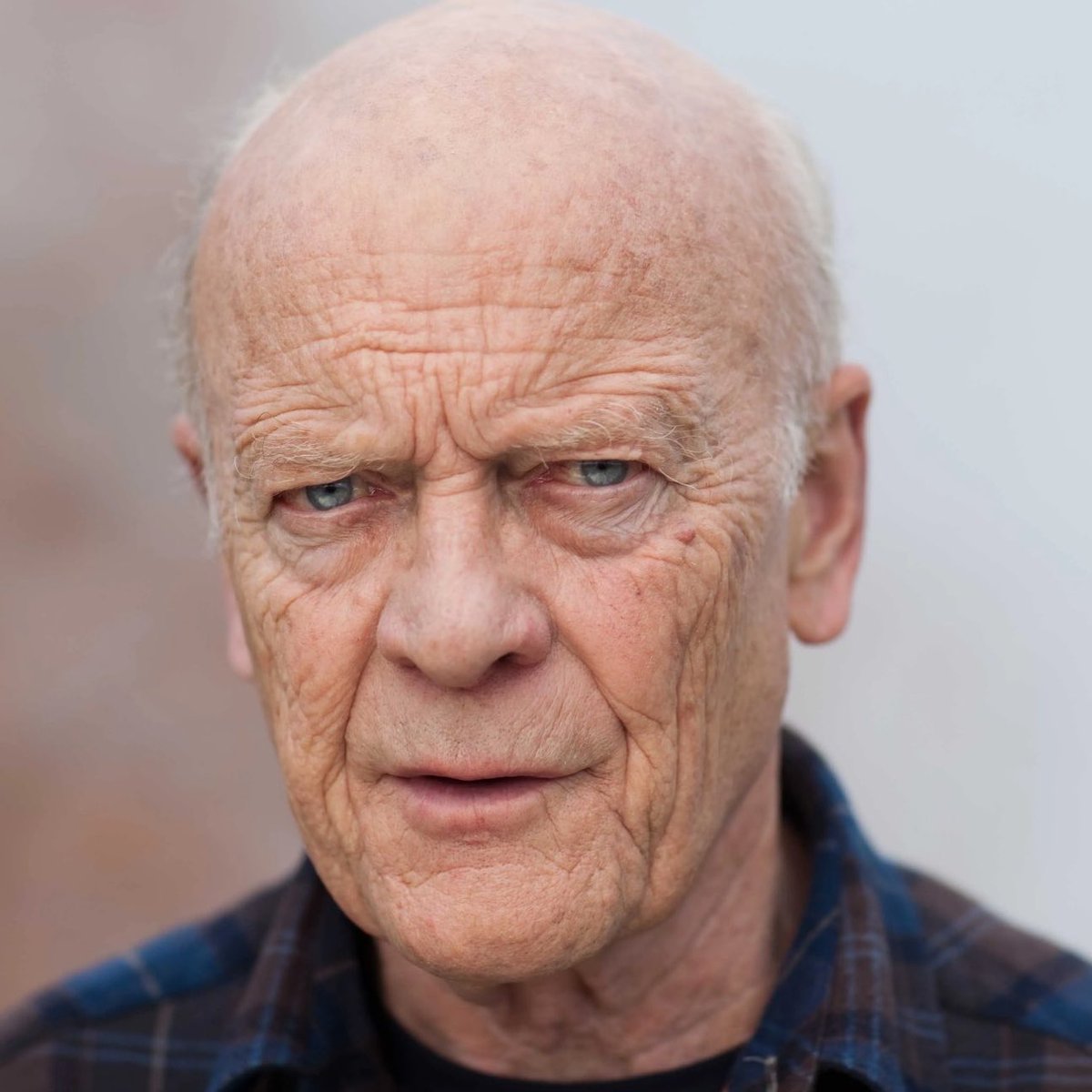 EiProfeta's tweet photo. Ha fallecido Michael Byrne a los 82 años, actor que interpretó a Gellert Grindelwald en Harry Potter. Varitas arriba por él. https://t.co/quMYrhwzxZ