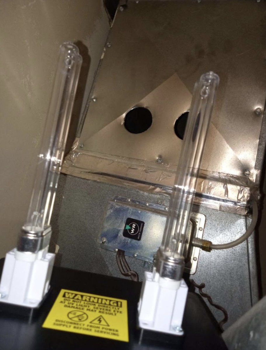EmDuct's tweet photo. Another successful UV light installation by EM Duct Cleaning in Chicago! Improve your indoor air quality with professionally installed UV lights designed to help keep your HVAC system cleaner and fresher.
https://t.co/0Zvw7BPHkI 312-561-3336

#ChicagoUVLightInstallation https://t.co/8uYgT6vJRA